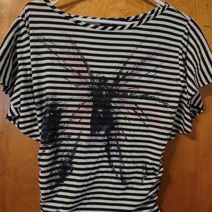 Like new ladies tee shirt